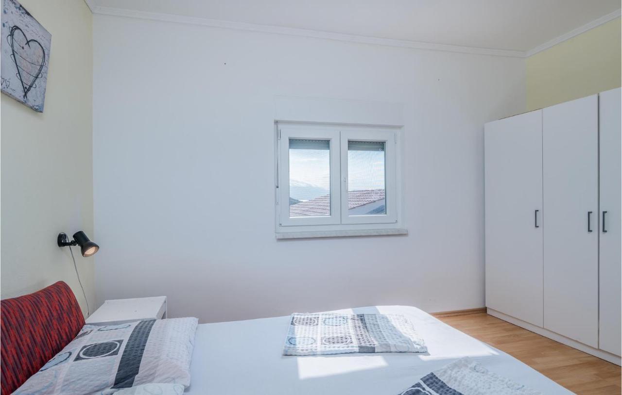 Nice Apartment In Stara Baska 1 With Wifi Εξωτερικό φωτογραφία