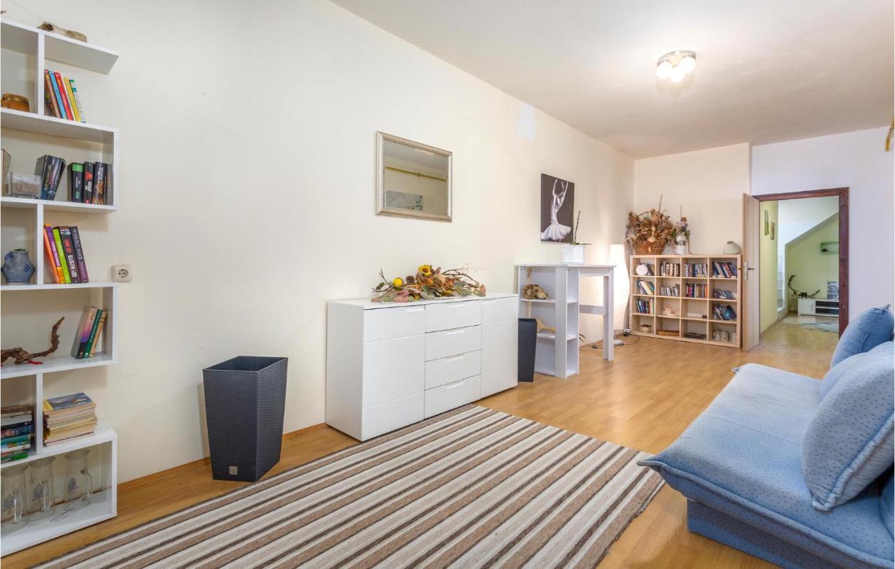 Nice Apartment In Stara Baska 1 With Wifi Εξωτερικό φωτογραφία