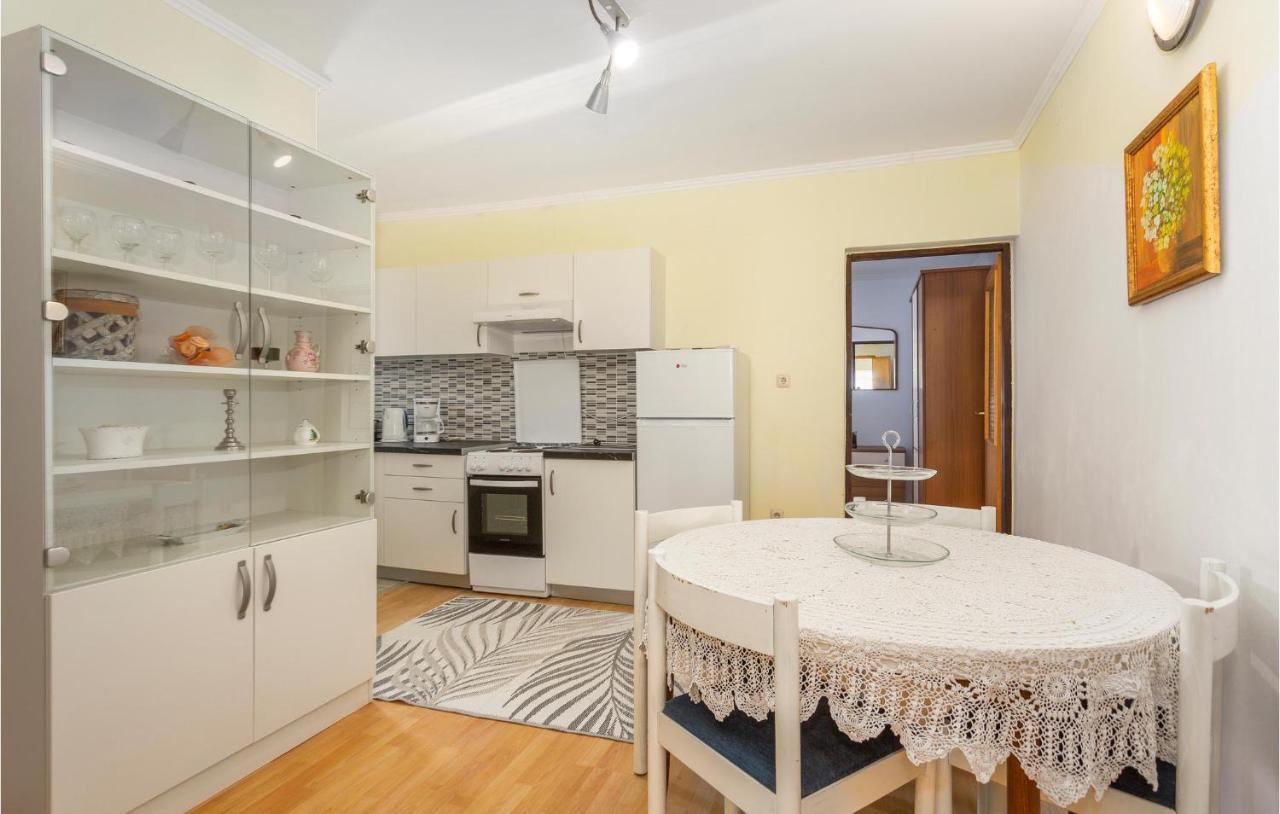 Nice Apartment In Stara Baska 1 With Wifi Εξωτερικό φωτογραφία