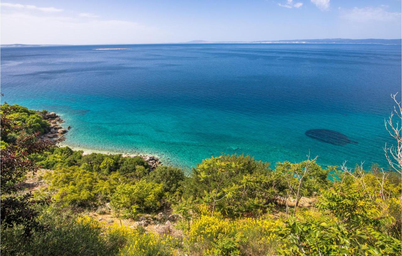 Nice Apartment In Stara Baska 1 With Wifi Εξωτερικό φωτογραφία